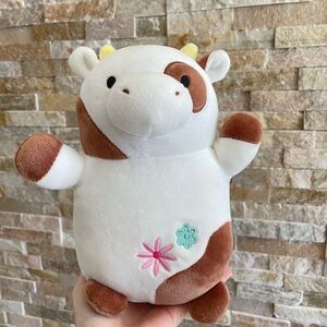 6” Hugmee Cow with Flowers Squishmallow